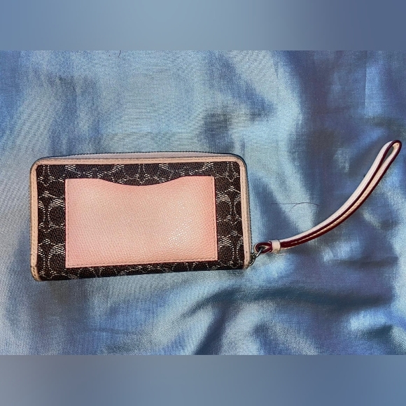 COACH WALET WRIST - Picture 3 of 6